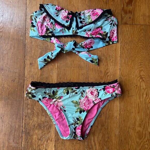 Betsey Johnson Y2K Floral Halter Top Bikini - Picture 1 of 9
